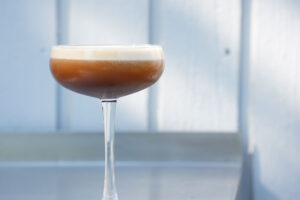 Espresso Martini Opskrift med Lucano Caffee og Ketel One Vodka